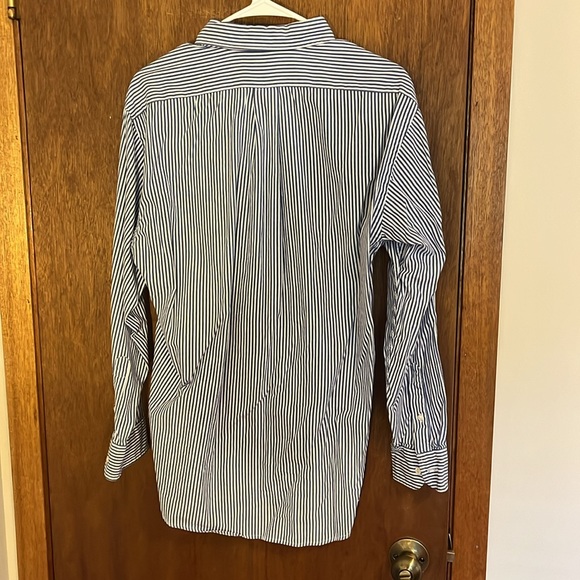 J. Crew Men’s Blue Pinstriped Dress Shirt 15 Neck 32/33 sleeves - Picture 3 of 3